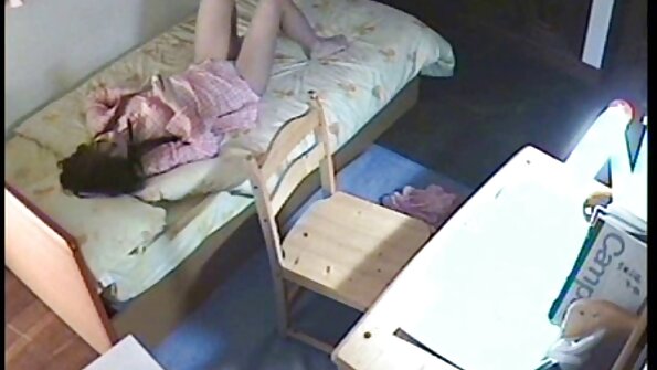 Doi Latini porno cu mosi si babe suge o pula stramta si lasa suculente pizde dracu
