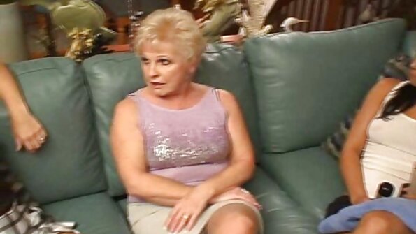 Tipul a dezvoltat o fata anal cu filme porno cu babe grase un puternic Dick